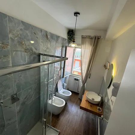 With Balcony In Quiet Appartamento